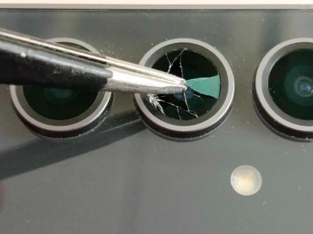 Jak wymienić szkło aparatu w telefonie bez ryzyka uszkodzenia?