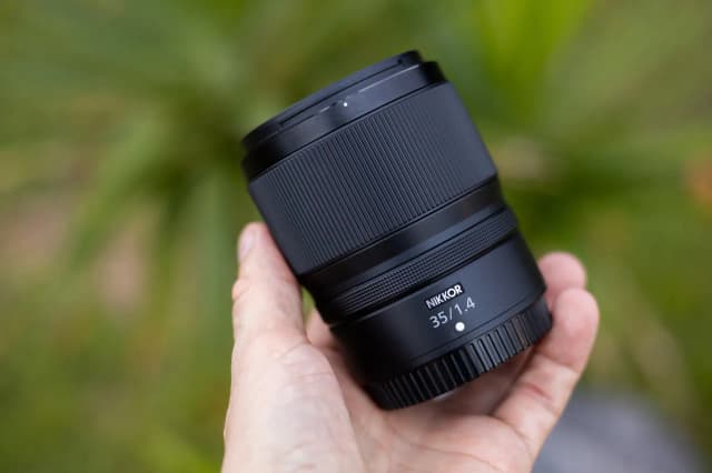 Jakie szkło służy do wykonania obiektywów aparatów i dlaczego jest ważne? Jakie szkło służy do wykonania obiektywów aparatów i dlaczego jest ważne?