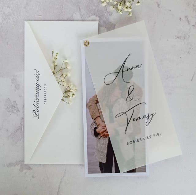 Na jakim papierze drukować zaproszenia, aby zachwycić gości? Na jakim papierze drukować zaproszenia, aby zachwycić gości?