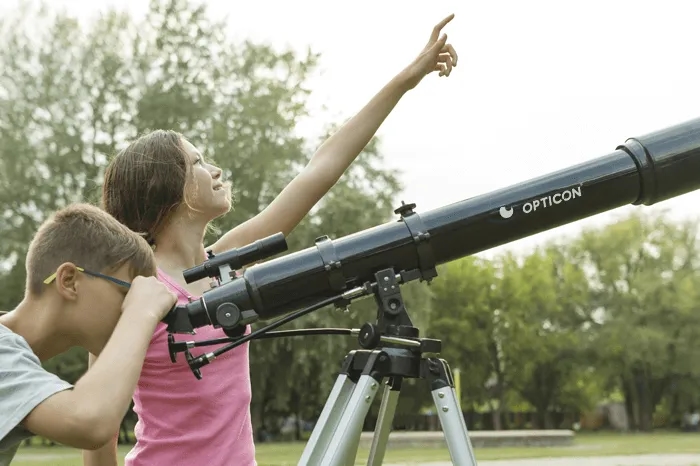 Jaki kupić teleskop do oglądania gwiazd, aby nie żałować wyboru?