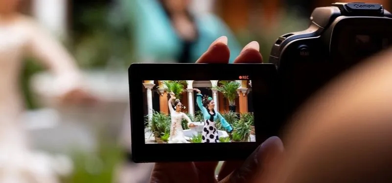 Lustrzanka a aparat cyfrowy: co wybrać, aby nie żałować wyboru?