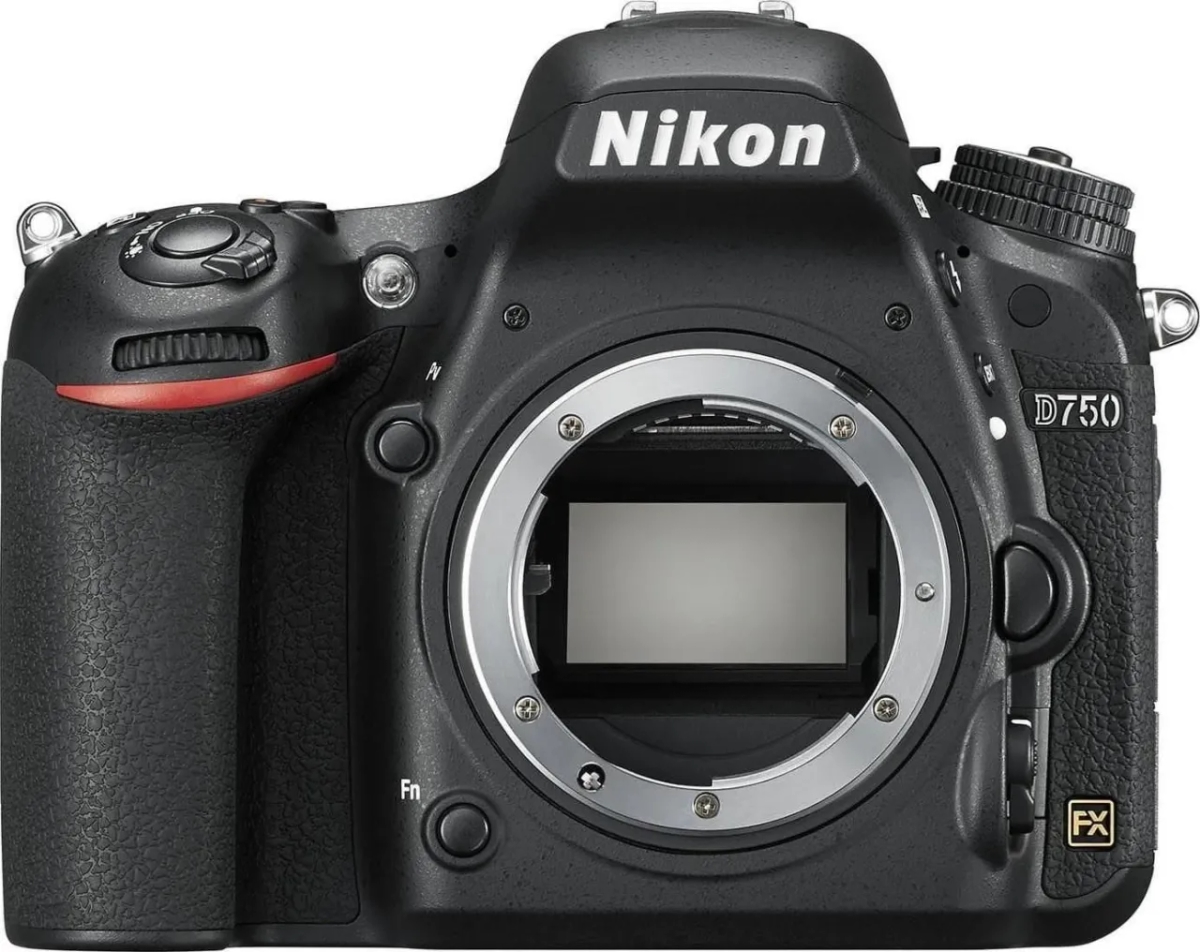 Lustrzanka Nikon D750 w Media Markt – najlepsza cena i recenzje